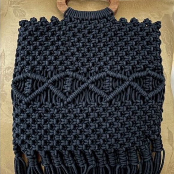Danielle Nicole Macrame Crochet Fringe Wooden Handle Black Bag - Picture 4 of 11